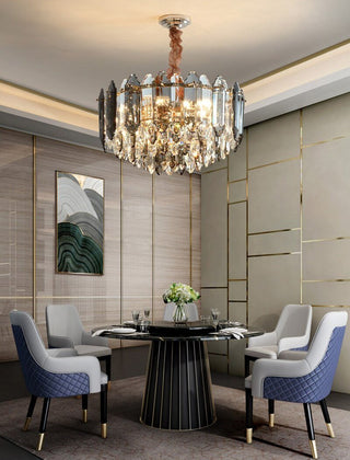 Crystal chandeliers: types, features and specific care (1)