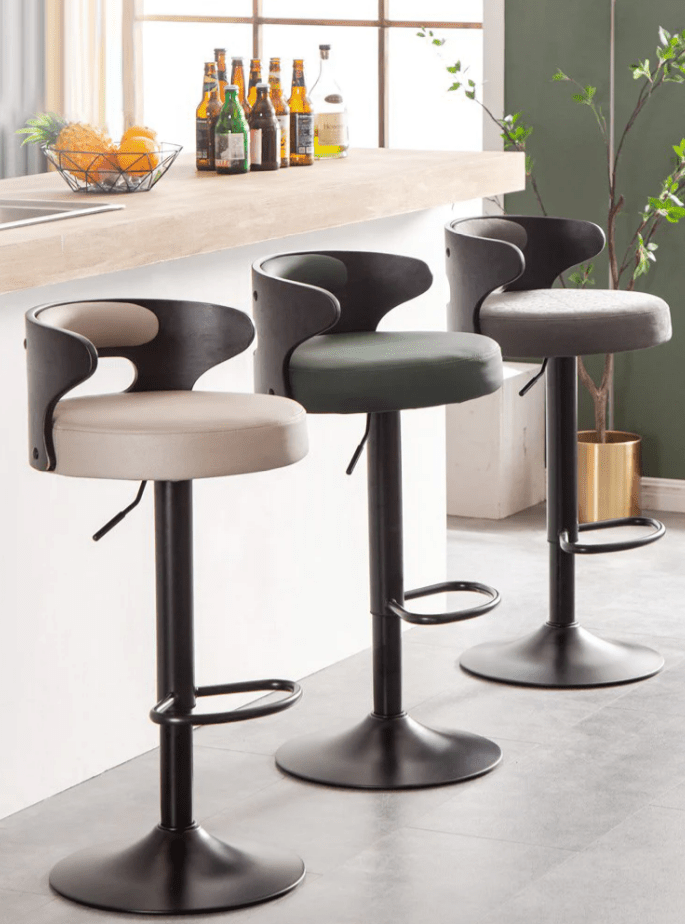 Metallic Opulence: Gold Accents in Bar Stool Design for Glamorous Spaces