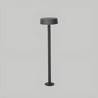 Short version of the LED path light in matte black finish, ideal for small gardens or walkways