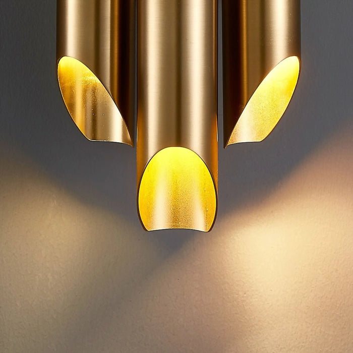 Brushed gold LED wall sconce | modern lighting fixture | minimalistic | long lasting illumination