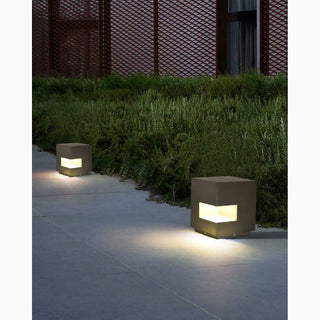 MIRODEMI® Outdoor Creative Aluminum Waterproof Lawn Lamp for Courtyard image | luxury lighting | outdoor waterproof lamps