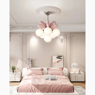 Romantic heart-shaped art-deco pendant chandelier