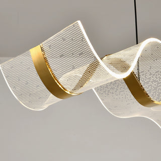 Saint-Martin-Vésubie | Modern Wave-Designed Gold Chandelier