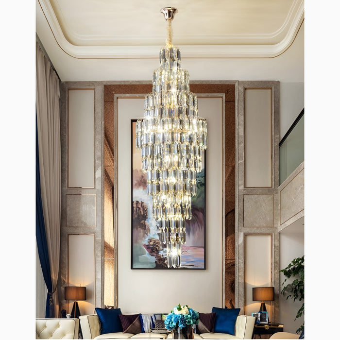 Saint-Cézaire-sur-Siagne | Stunning Large Crystal Chandelier