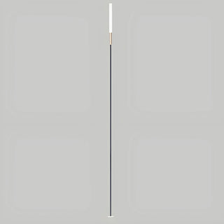 Tall 61" (155 cm) Bulrush-inspired LED light for accenting natural landscapes.