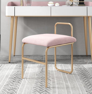 Modern Simple Stool Made of Iron image | luxury furniture | luxury stools | luxury iron stools | luxury decor | home decor