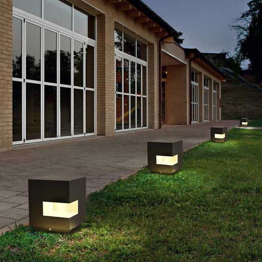 MIRODEMI® Outdoor Creative Aluminum Waterproof Lawn Lamp for Courtyard image | luxury lighting | outdoor waterproof lamps